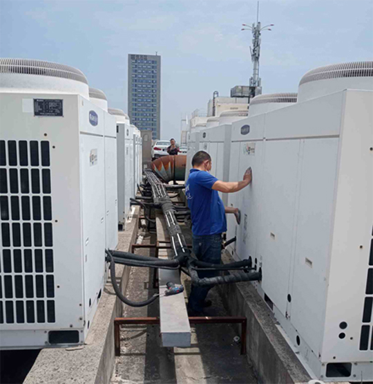 大厂中央空调制热和不制冷系统维修方法